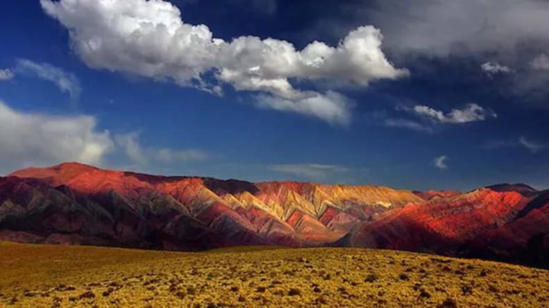Hornocal, el cerro de los catorce colores