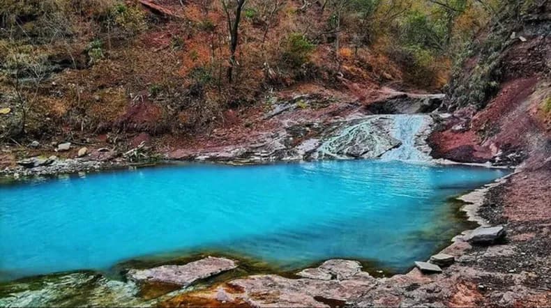 Termas del Río Jordán, piletones turquesa en la selva (5/5)