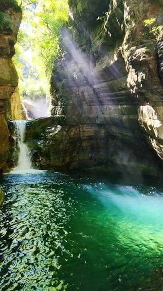 Fuente del Jaguar, la olla escondida del río Jordán (3/3)