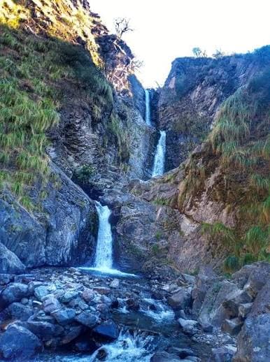 Cascada de los Loros, agua entre la selva de yungas