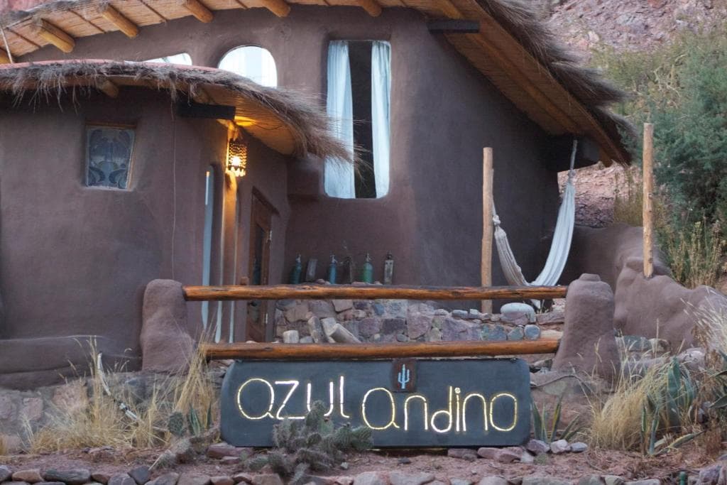 Host welcoming travelers in Jujuy
